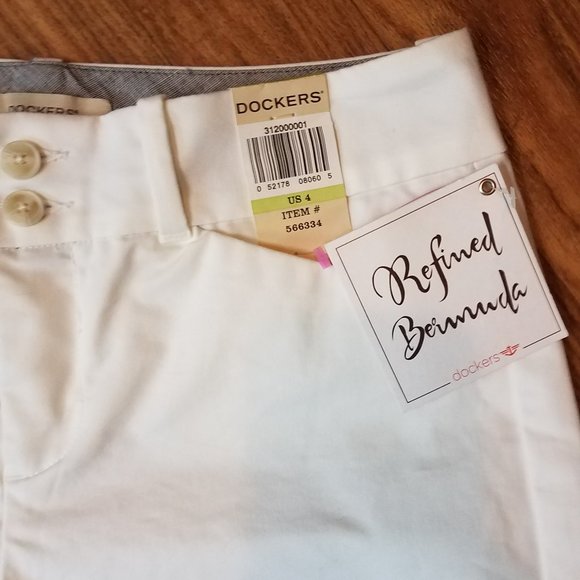 New ! Dockers Bermuda shorts size 4 - Picture 2 of 3